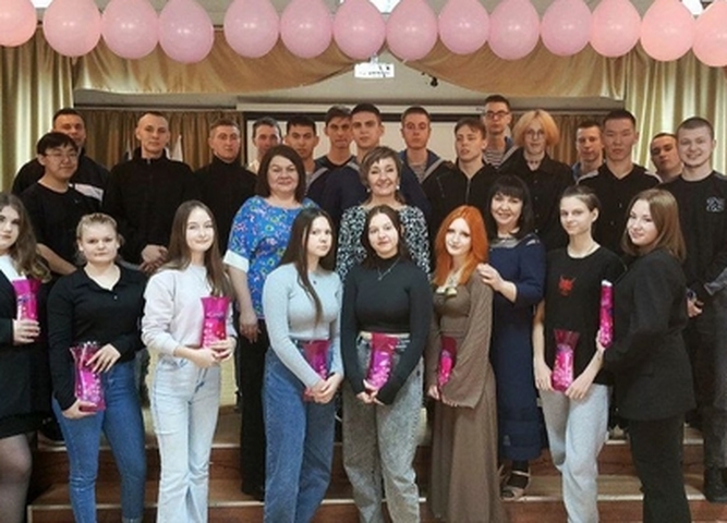 Международный женский день в общежитии!